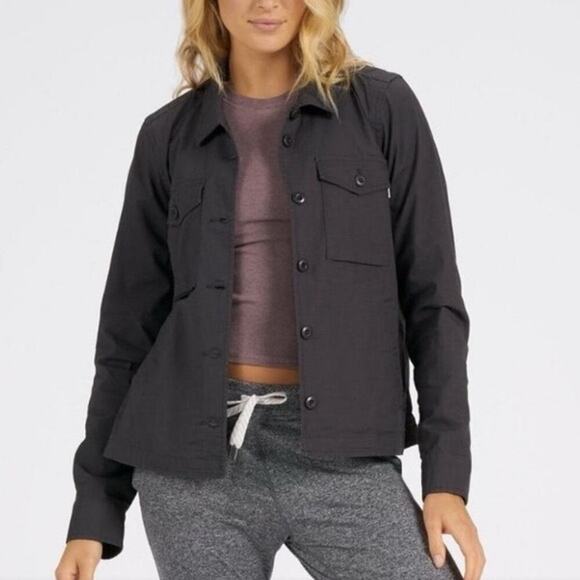 Vuori Jackets & Blazers - Vuori Lightweight Black Utility Shirt Jacket Size Large